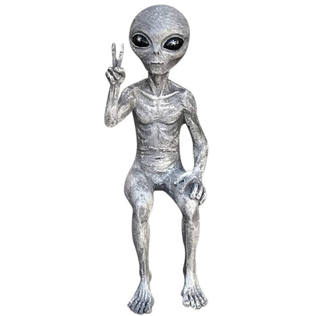 Alien Garden Figurine Set – Resin Statue for Indoor/Outdoor Garden Figurine Set Oasis Select Alien Man