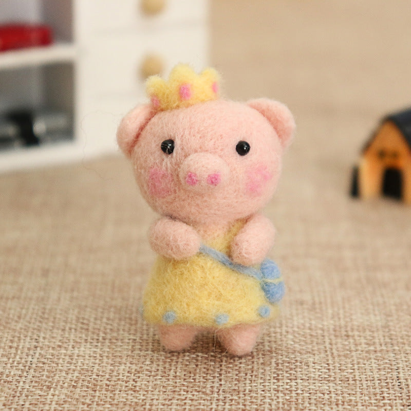 Wool Felt DIY Kit – Beginner Handmade Piggy Dolls | 4 Styles Felt Craft Kit Oasis Select