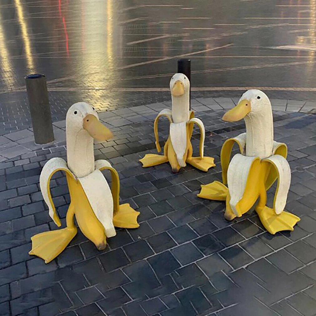 Banana Duck Garden Sculpture – Whimsical Vintage Resin Decor Garden Sculpture Oasis Select