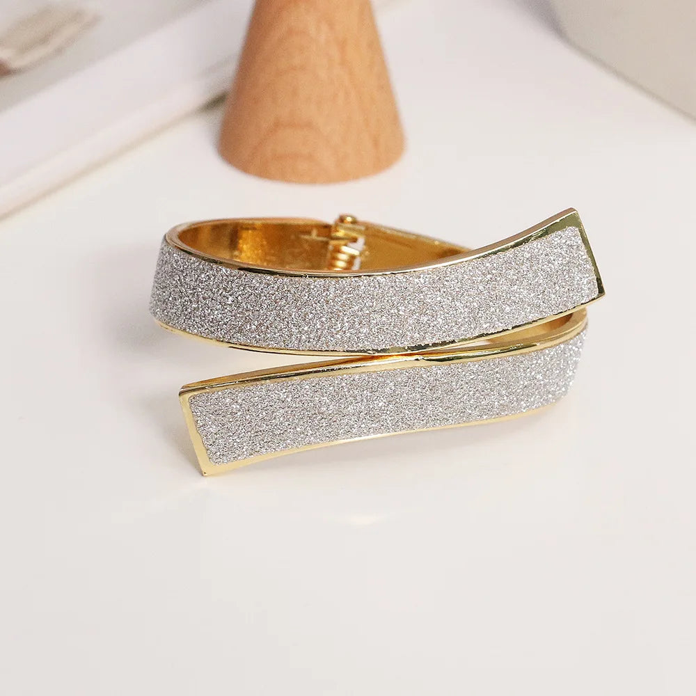Light luxury high-grade alloy spring curtain clip hole free hook creative storage buckle tie strap room accessories Oasis Select