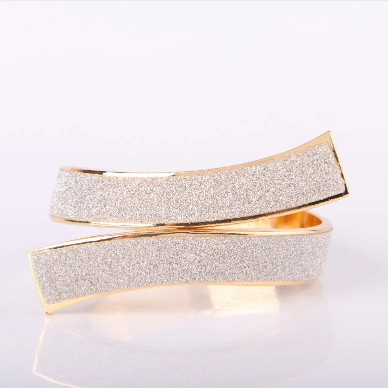 Light luxury high-grade alloy spring curtain clip hole free hook creative storage buckle tie strap room accessories Oasis Select Small gold