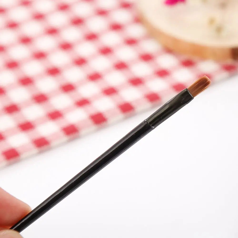50pcs Disposable Lip Gloss Wand Brushes – Lip & Eyeliner Tools