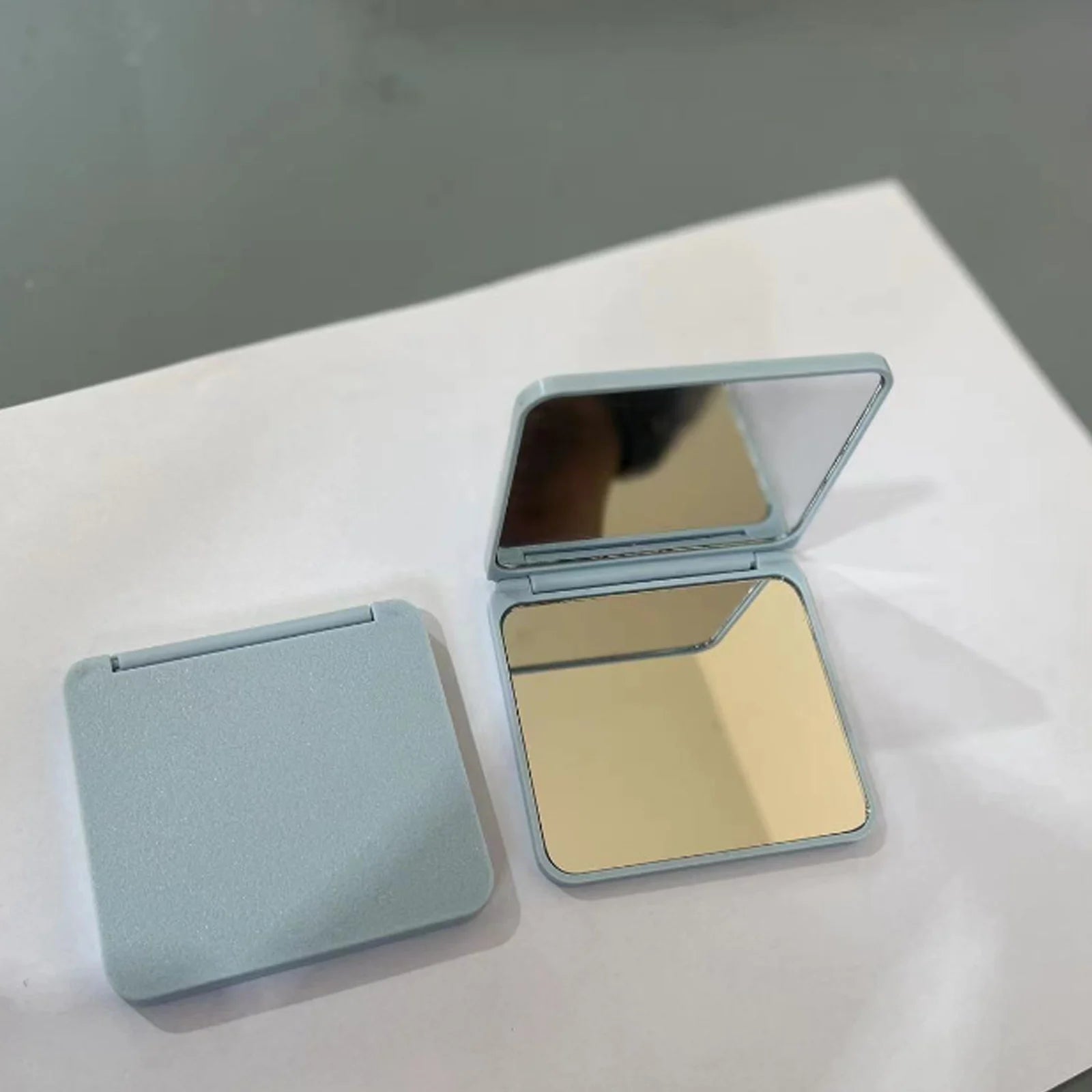 2-Face Makeup Mirror Square Portable Cute Girl'S Gift Hand Mini Mirror Pocket Double-Sided Makeup Mirror Compact Multiple Colors Oasis Select Sky blue
