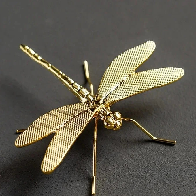 Retro Alloy Dragonfly Butterfly Small Ornaments Office Study Desktop Insect Pen Holder Decoration Home Decor Oasis Select B