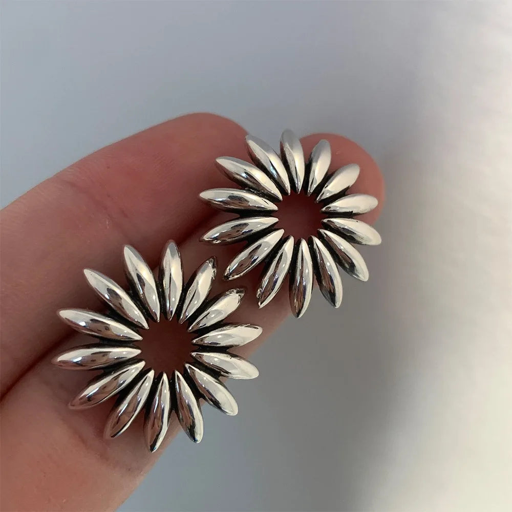Summer Accessories Exaggerated Sunflower Earring Non-Fading Elegant Statement Jewelry Hypoallergenic Retro Earrings for Women Oasis Select 1