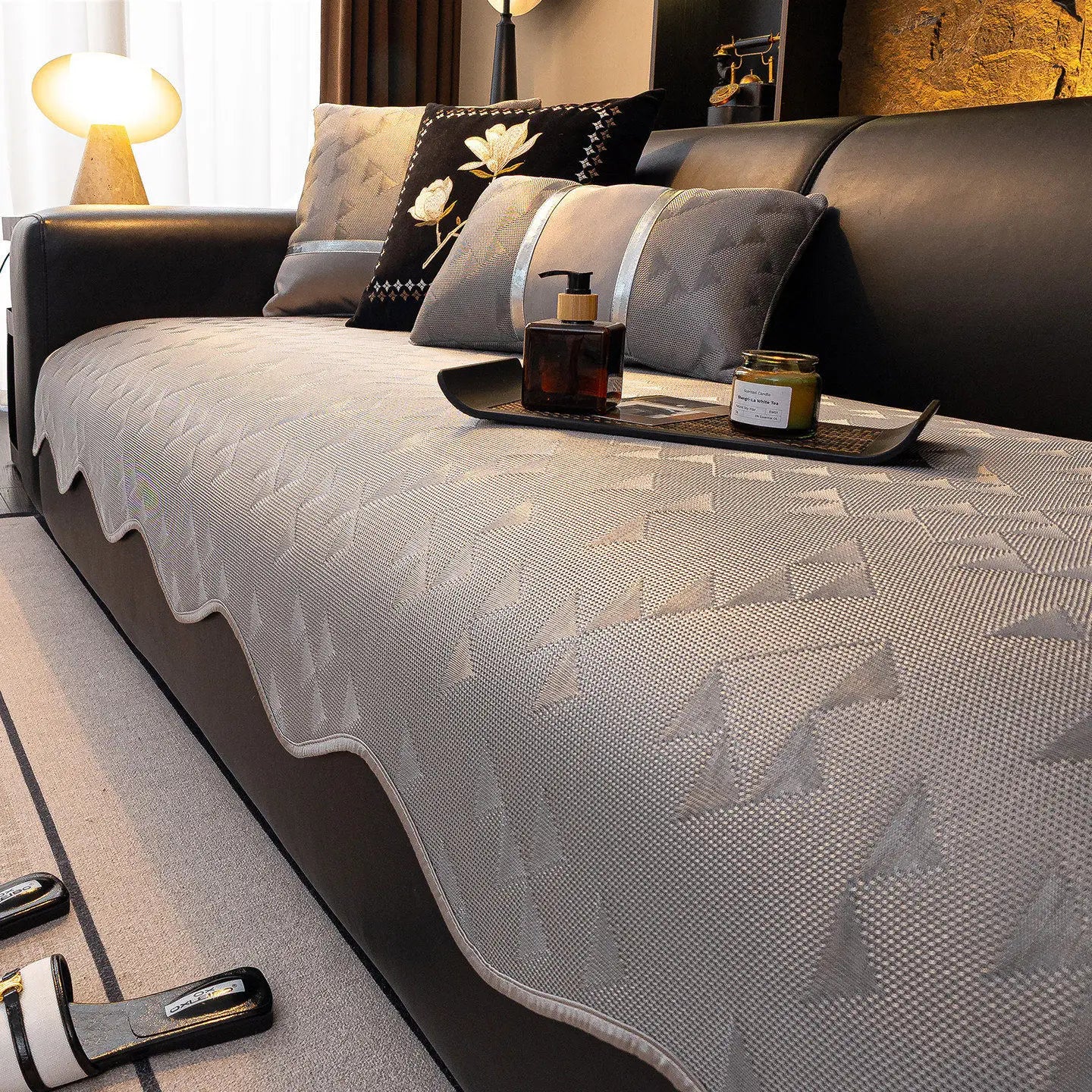 2026 New One-Piece Ice Silk Sofa Cushion Non-Slip Summer Cooling Seat Pad Luxury Advanced Sense Sofa Cover Towel Oasis Select