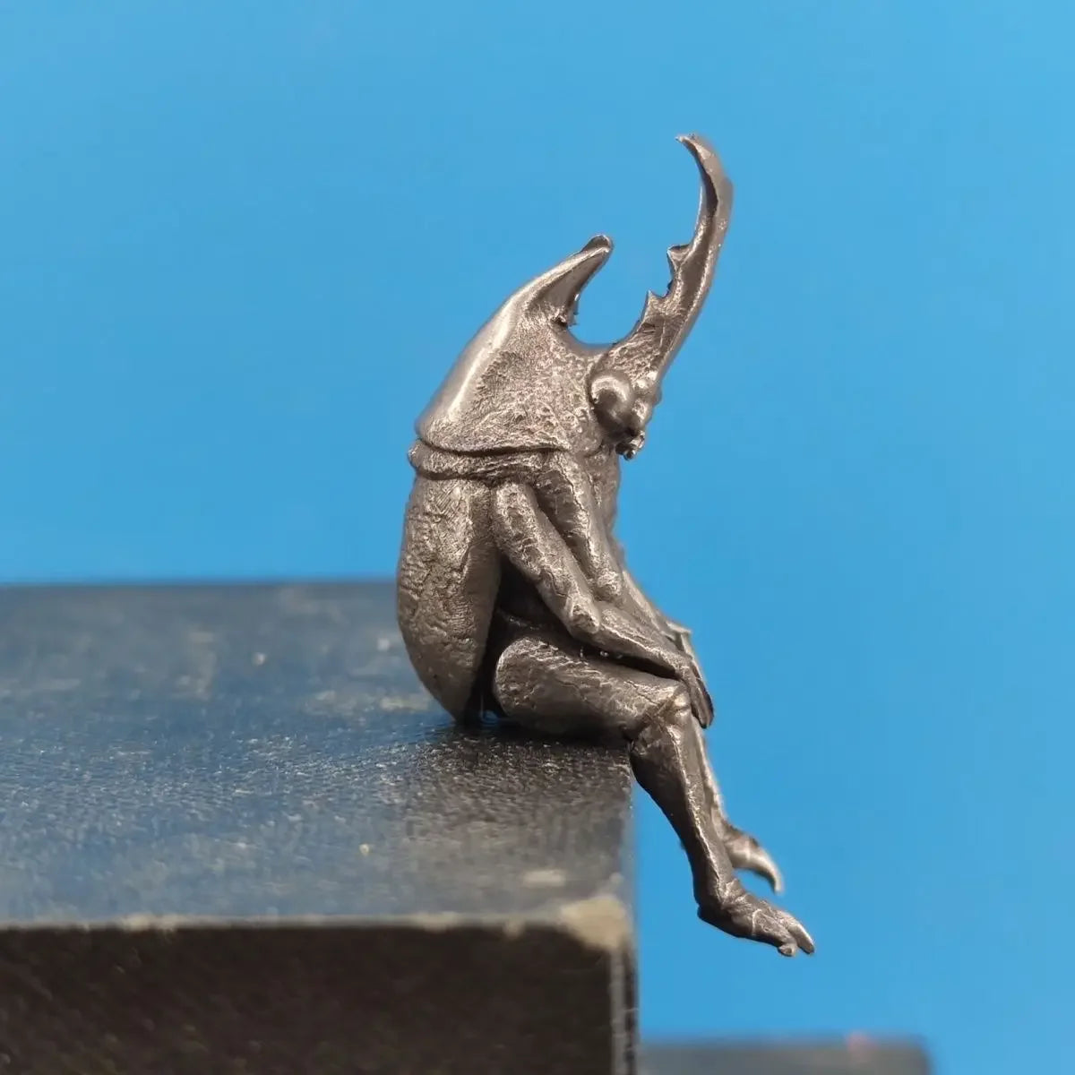 Miniature Pure rhinoceros beetle Copper Aged Realistic Simulation Insect Model Hand-Made Car Ornament Animal Desktop Statue Oasis Select