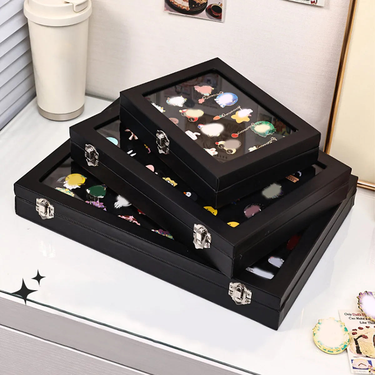 1pc Badge display box with transparent dust cover, brooch and collectible jewelry box, black large capacity jewelry box Oasis Select