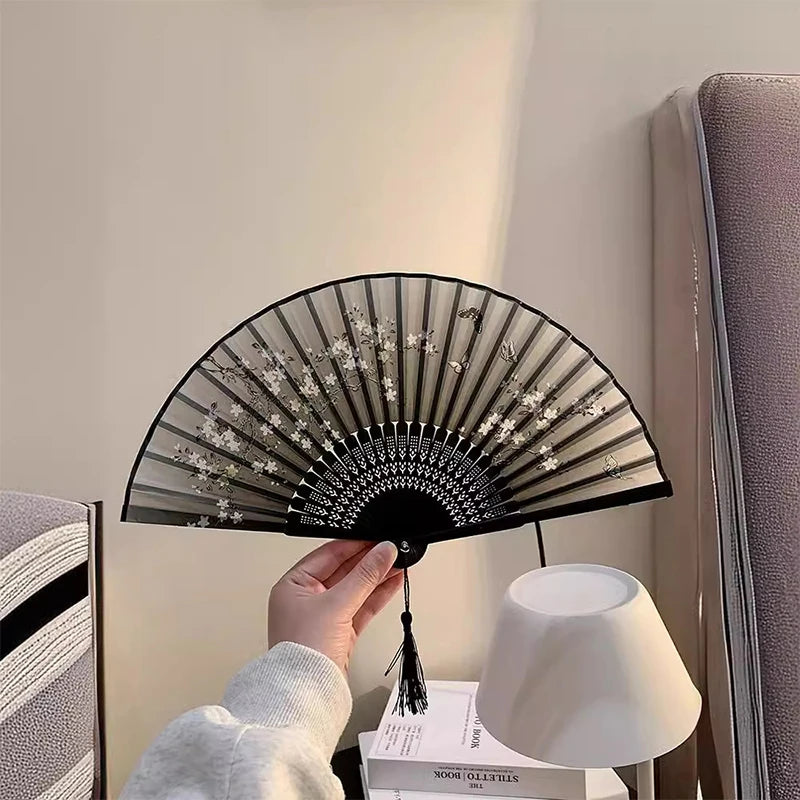 Chinese Silk Folding Fan – Retro Floral Hanfu Gift | 38cm