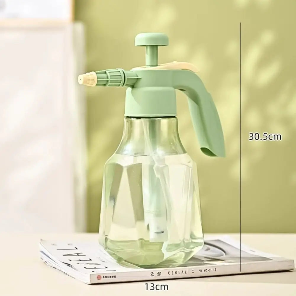 1.5L Pressure Watering Can – Adjustable Mist Nozzle & Pump Garden Watering Can Oasis Select