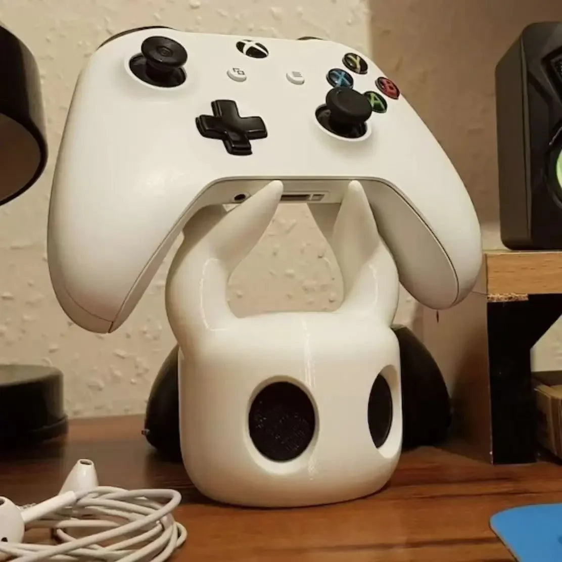 Desktop Creative Cartoon Ghost Game Controller Stand For PS5/XBOX/switch Luminous Design Cool Game Controller Display Stand Oasis Select