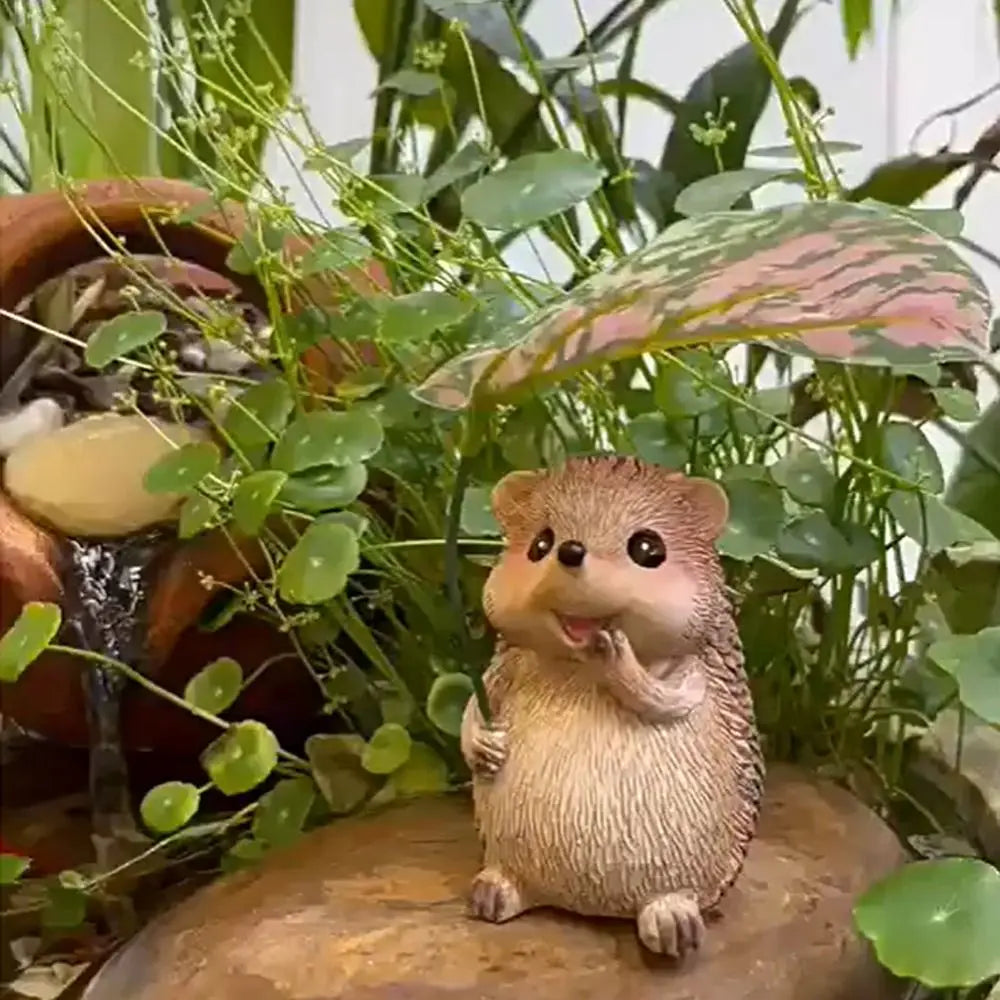 Leaf Umbrella Hedgehog Figurine | Resin Garden Statue Decor Garden Figurine Oasis Select