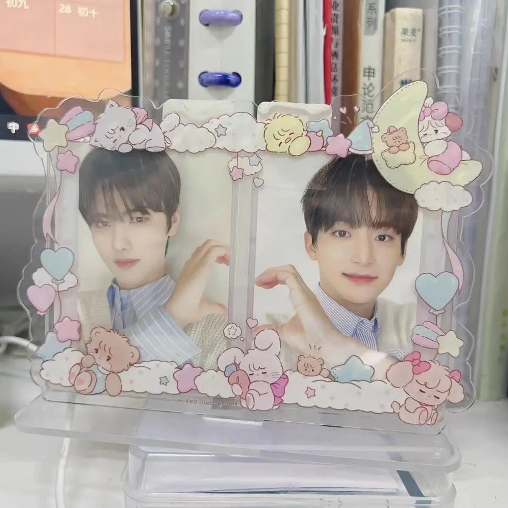 Creative Transparent Idol Card Display Stand Dustproof Waterproof Photo Card Holder INS Korean Card Protective Case Gifts Oasis Select style C
