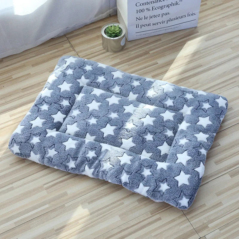 Thickened Plush Mat, Cat Bed, Cat Sleeping Mat, Dog Bed, Coral Fleece Dog Blanket, and Cotton Pad for Warmth Oasis Select Grey bottom star XXXL 100x70cm