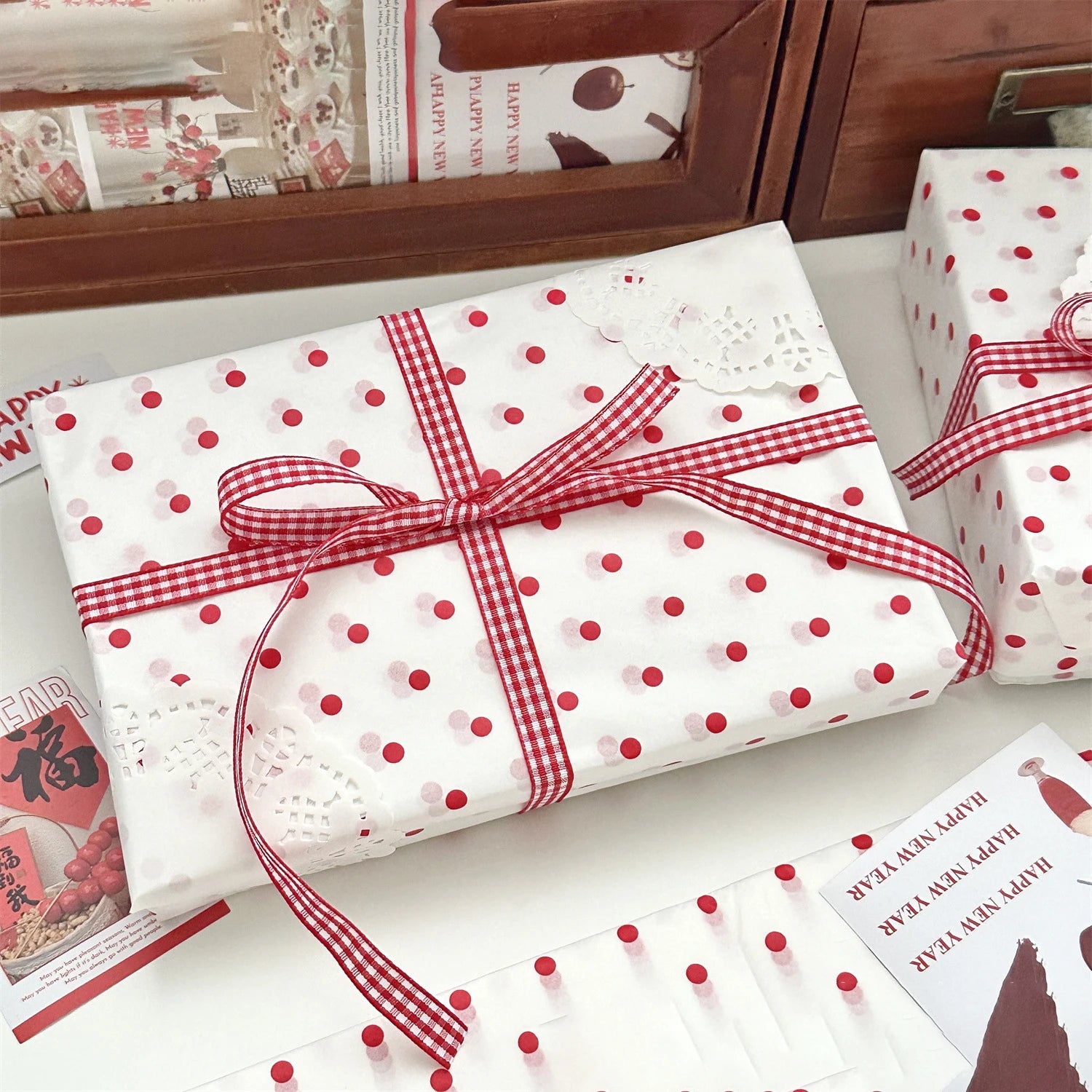 Polka Dot Pearl Flower & Gift Wrapping Paper Sheets – 10 Pack