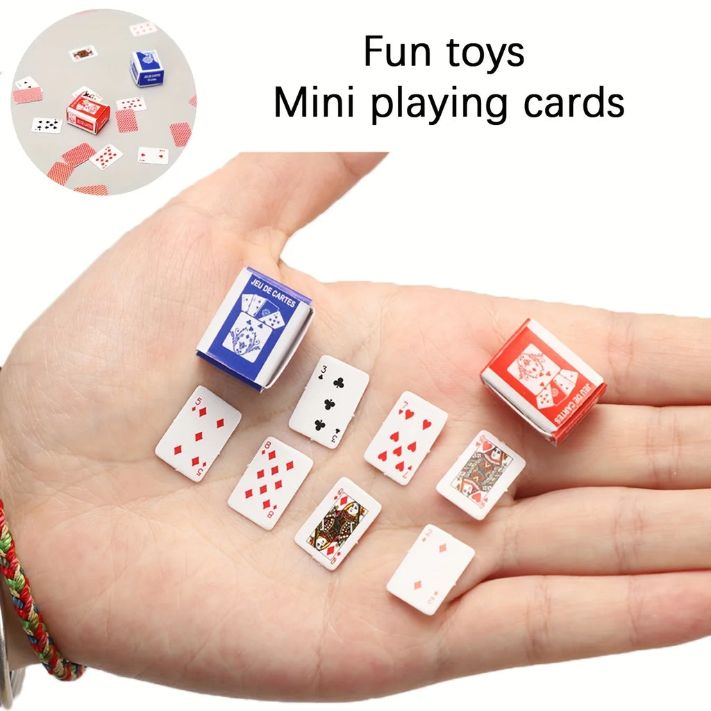 Miniature Poker 1:12 Casual Finger Poker Dollhouse Decoration Photography Prop, Easy to Carry, Gift, Party, Scene Prop Oasis Select