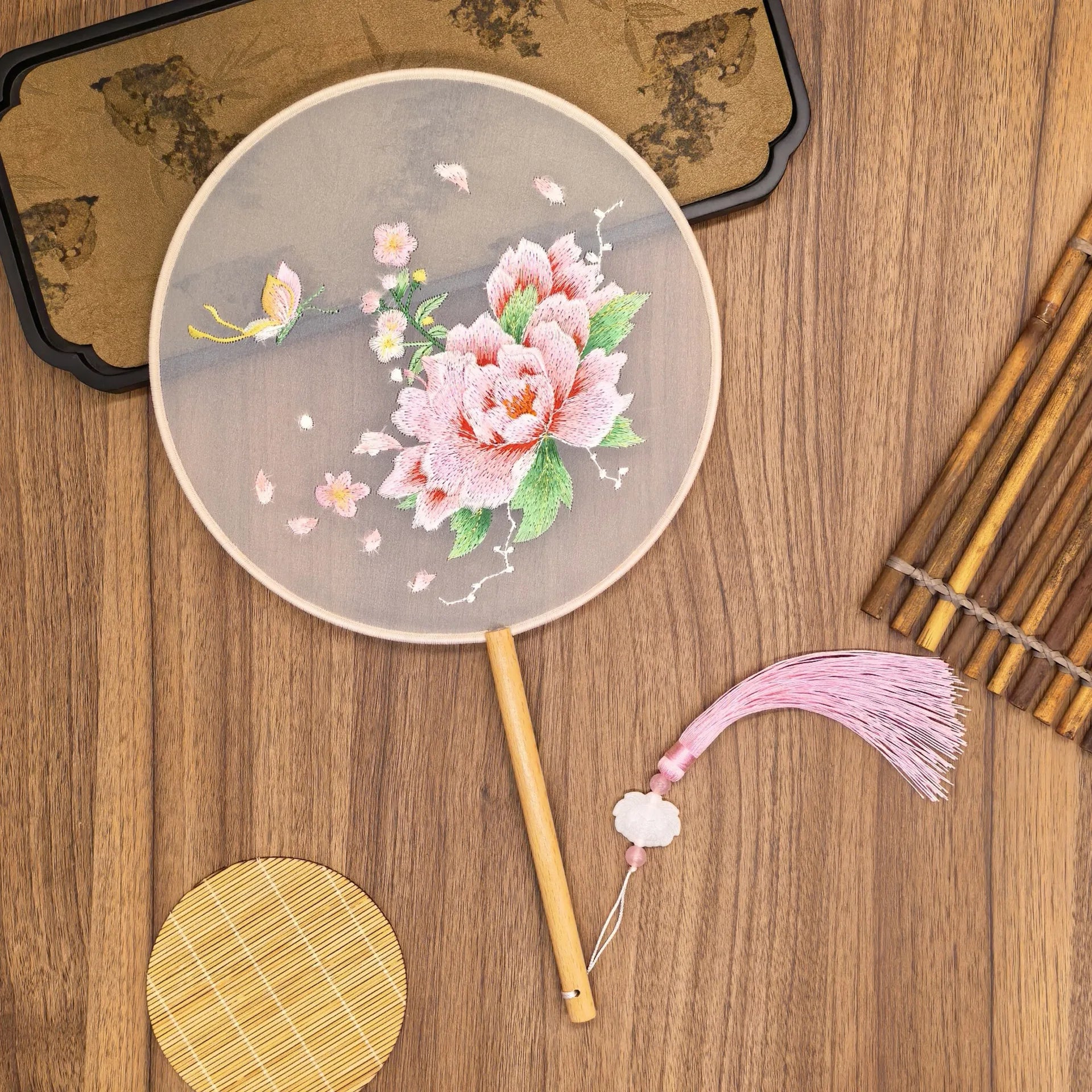 Vintage Double Sided Embroidery Flower Shape Hand Fan Chinese Palace Hanfu Floral Silk Hand Fan Craft Wedding Gift For Guests Oasis Select Style E