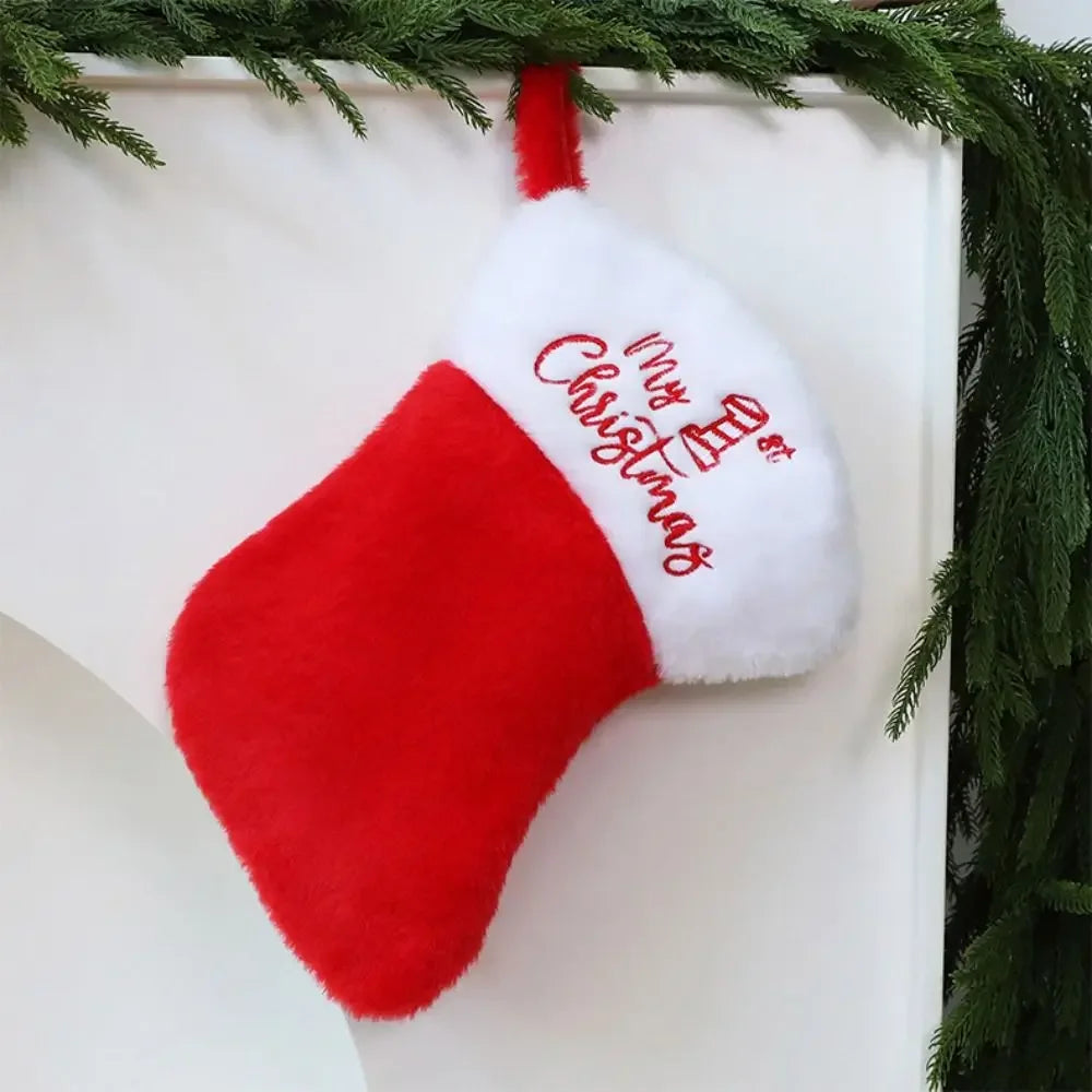 Christmas Hat & Sock Gift Set – Plush Xmas Cap & Stocking