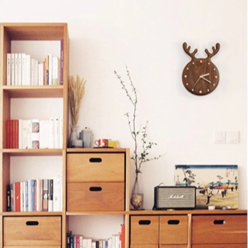 Nordic Solid Wood Table Clock Can Be Hung on The Wall Japanese Modern Ornament Clock with Simple Antlers Oasis Select