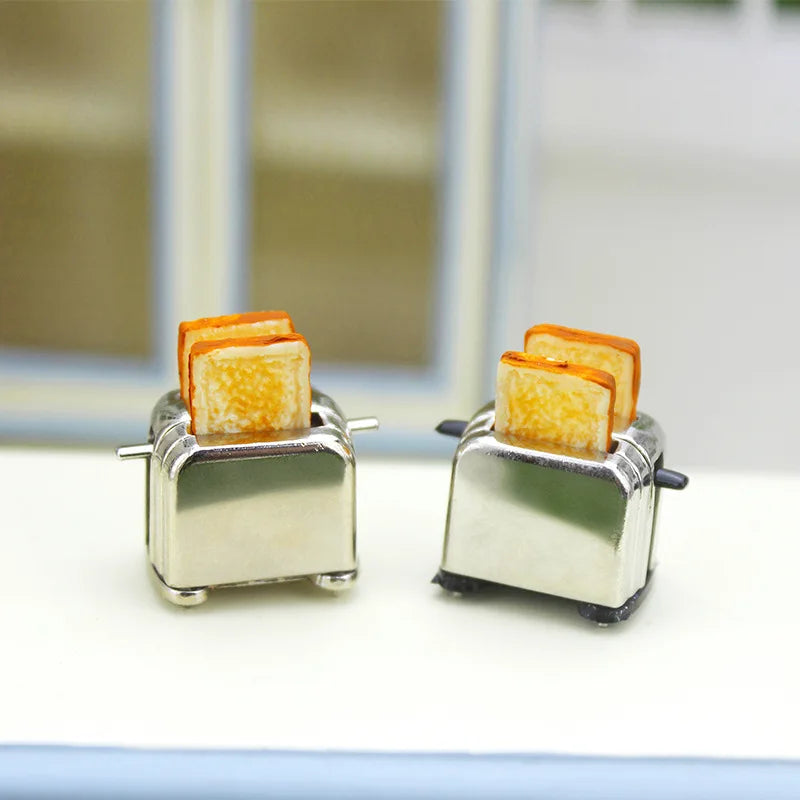 Mini Metal Toaster with 2 Toast Slices – 1:12 & 1:6 Dollhouse Breakfast Set for Fairy Garden & Micro Landscapes Home Accessories Oasis Select