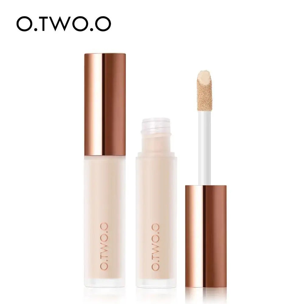 O.TWO.O Full Coverage Liquid Concealer – Waterproof & Brightening