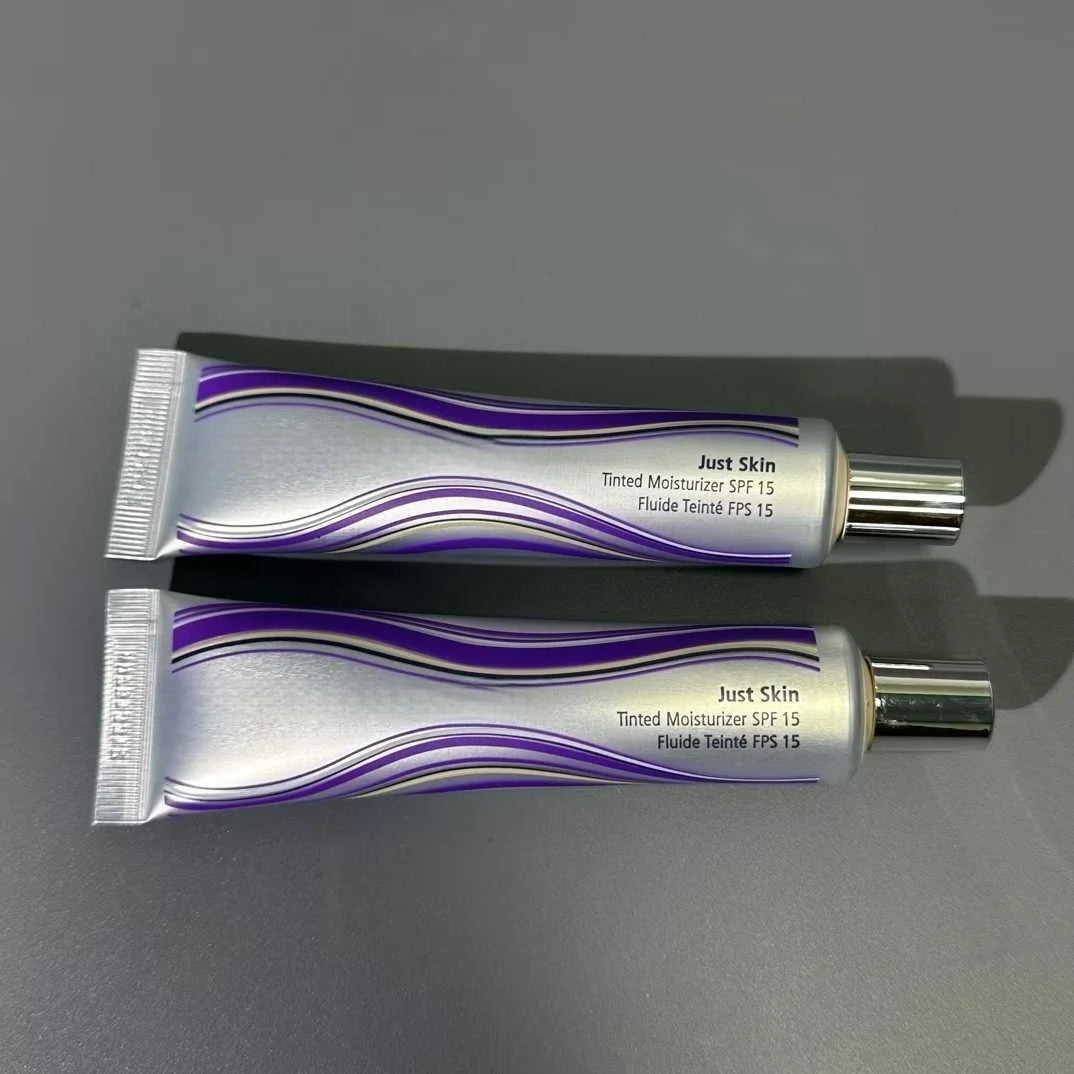 Just Skin Tinted Moisturizer SPF 15 – Lightweight 35g