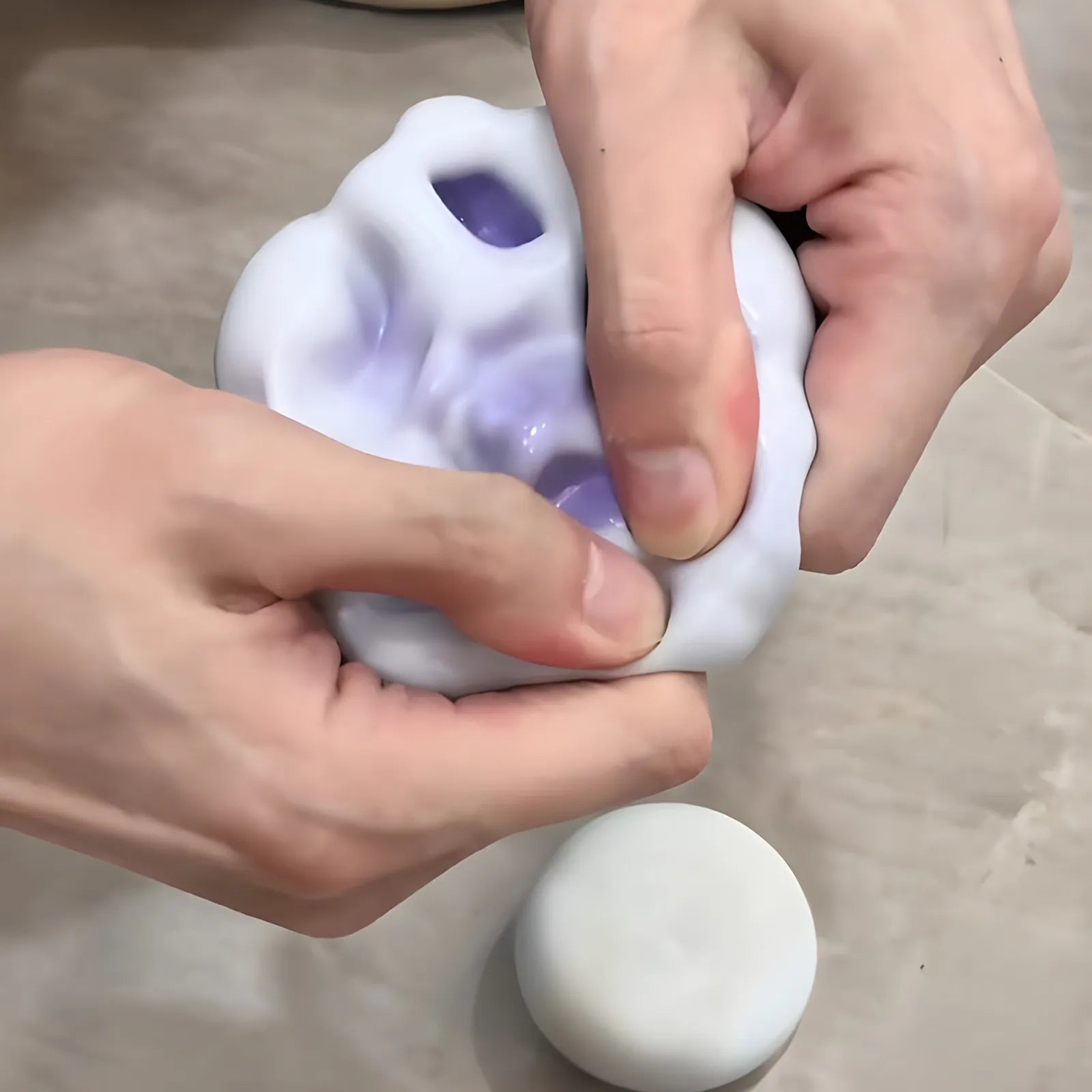 Relax Ball Squishy Table Toys Plasticity Ice Skin Super Soft Ultra-Thin Sticky Handmade Ball Light Squeez Stress Relieving Toys Oasis Select