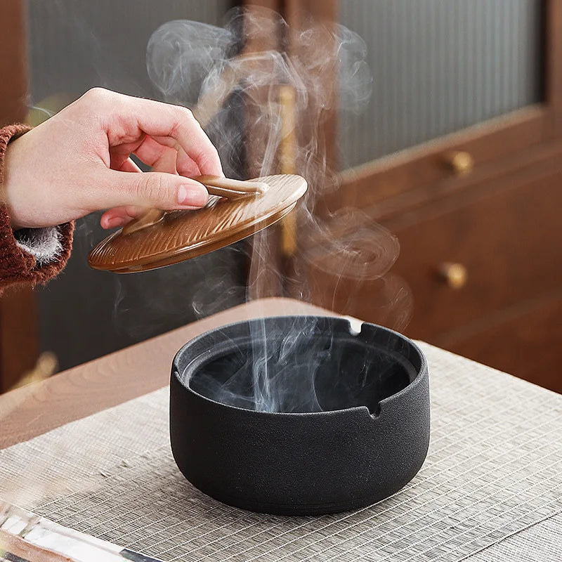 Ceramic Large Ashtray with Lid Anti-flying Dust Personalized Fashionable Household Living Room Office Retro Large Ashtray Oasis Select