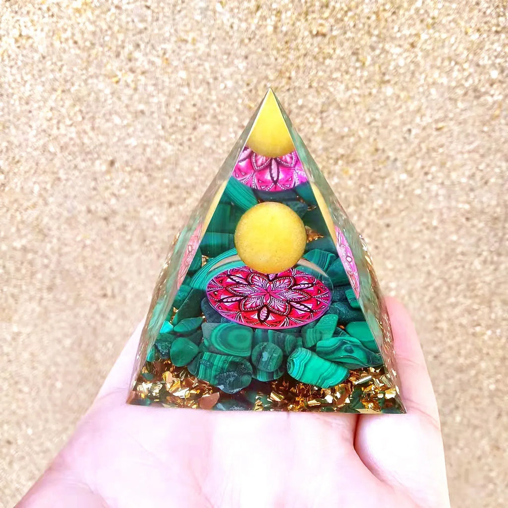 Crystal Pyramid ornaments crushed stone glue dropping resin crafts home and office car decoration products decorations for home Oasis Select 20 60mm x 60mm