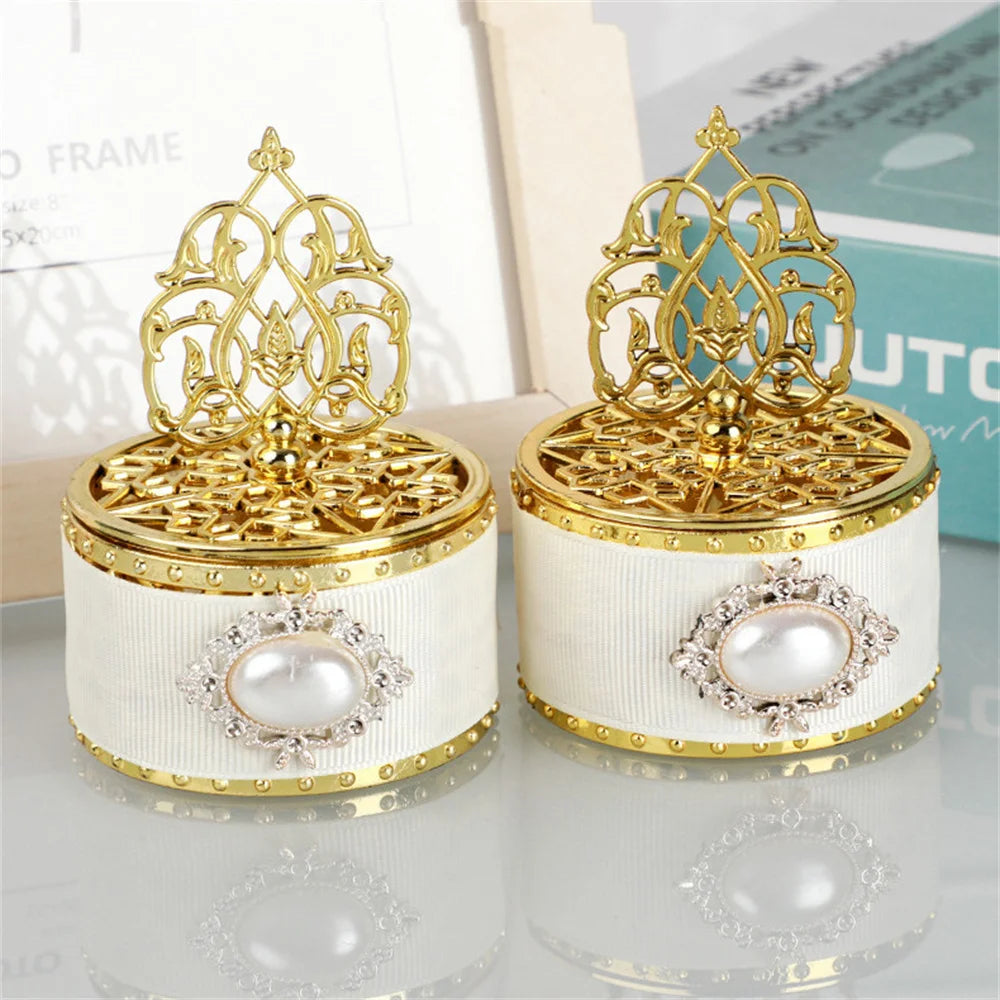 European Style Hollow Candy Box Gold Plastic Small Box Wedding Party Gift Box Baby Shower Gift Box Oasis Select