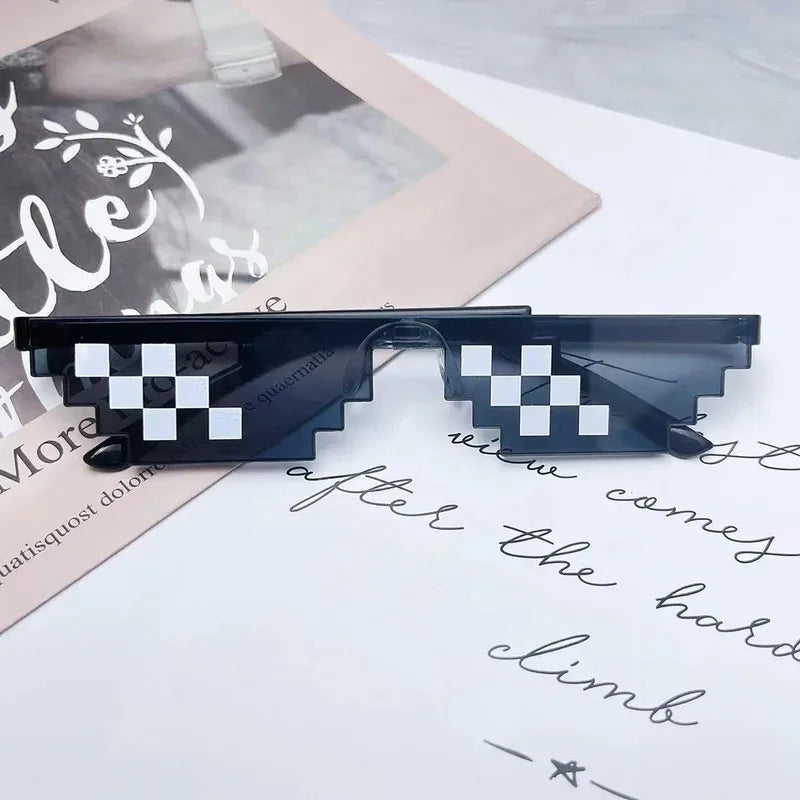 1/2/4/6pcs Design Funny Mosaic Sunglasses Sun Glasses Pixel Black Retro Gamer Robot Sunglasses Birthday Party Cosplay Favors Oasis Select