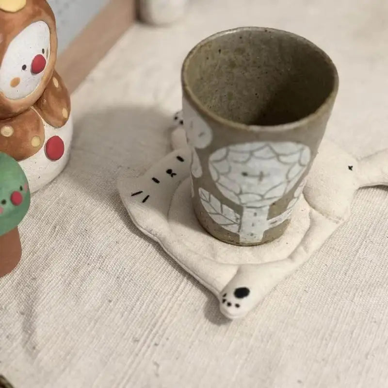 Cute Cat Fabric Coaster – Heat Insulating Table Mat & Décor