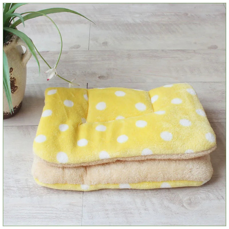 Four Seasons Autumn and Winter Thickened Pet MATS Cat MATS Dog MATS Blankets Pet Beds Bed Covers Sleeping Seat Cushions Oasis Select Tender yellow dots 47x33cm