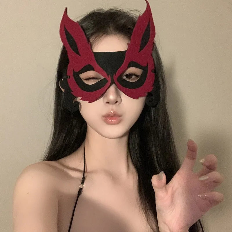 Retro Lace Half Face Mask | Gothic Masquerade Costume Prop