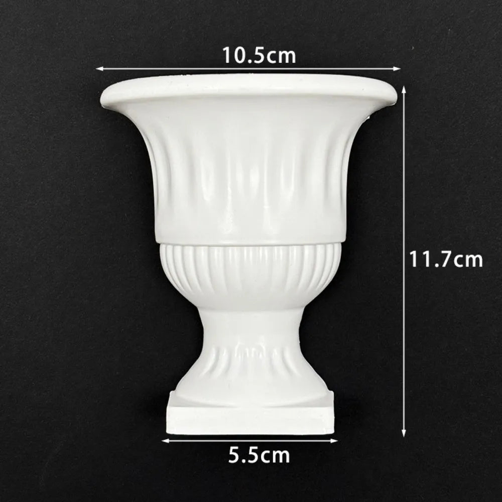 French Oil Painting Half Wall Vase – White Floral Décor