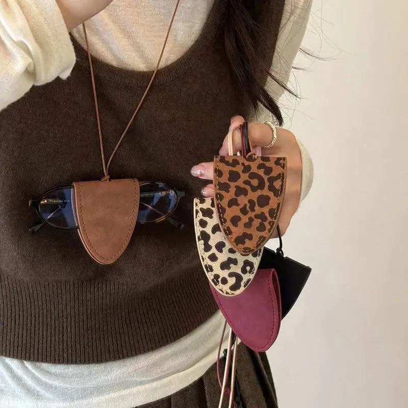 Hanging Neck Magnetic Glasses Clip Multifunctional Necklace Leopard Outdoor Travel Portable Sunglasses Storage Sweater Chain Oasis Select