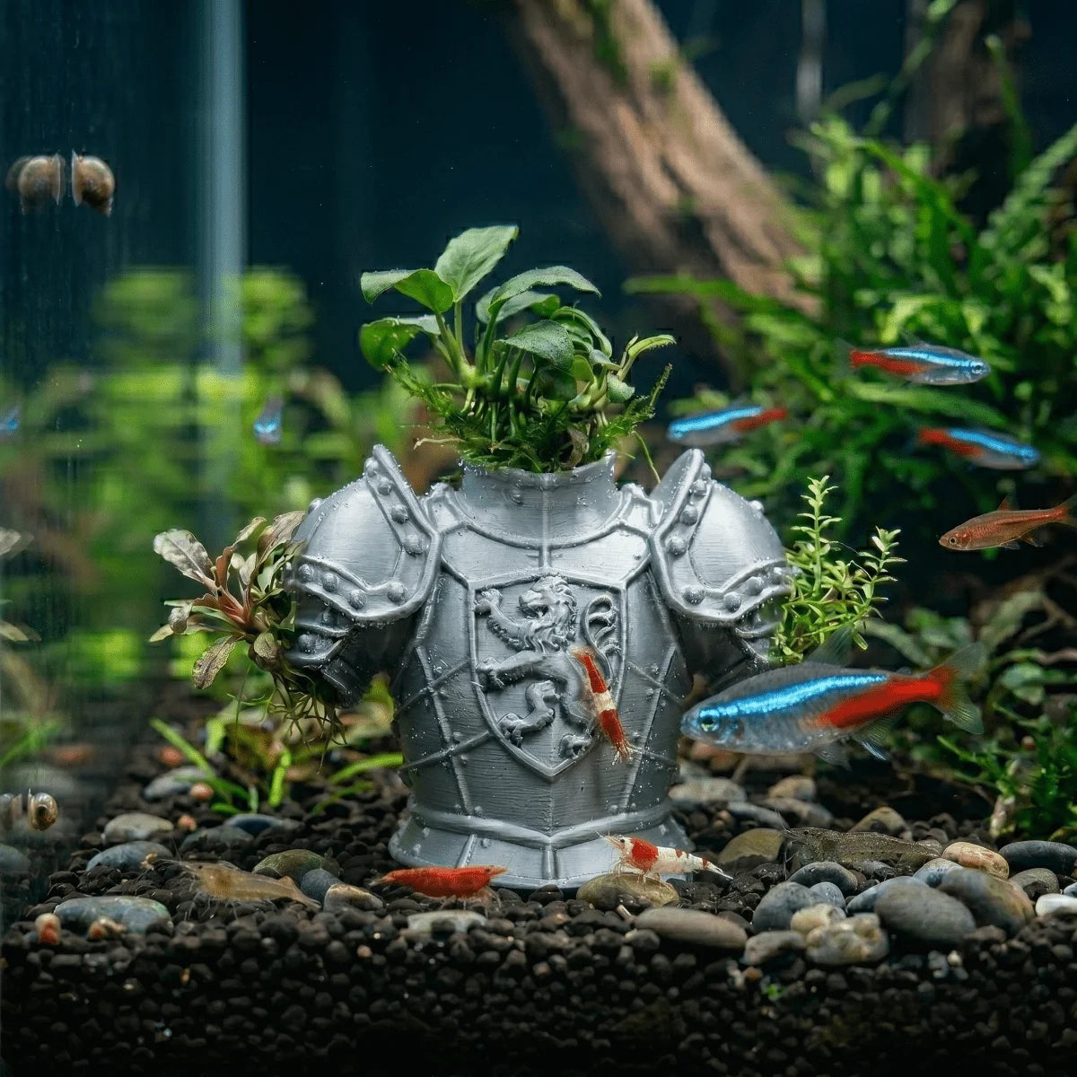 Medieval Knight Armor Aquarium Statuette Decor Retro Fish Hideout Planter for Aquatic Plants Shrimp Fish Tank Ornament Plant Pot Oasis Select