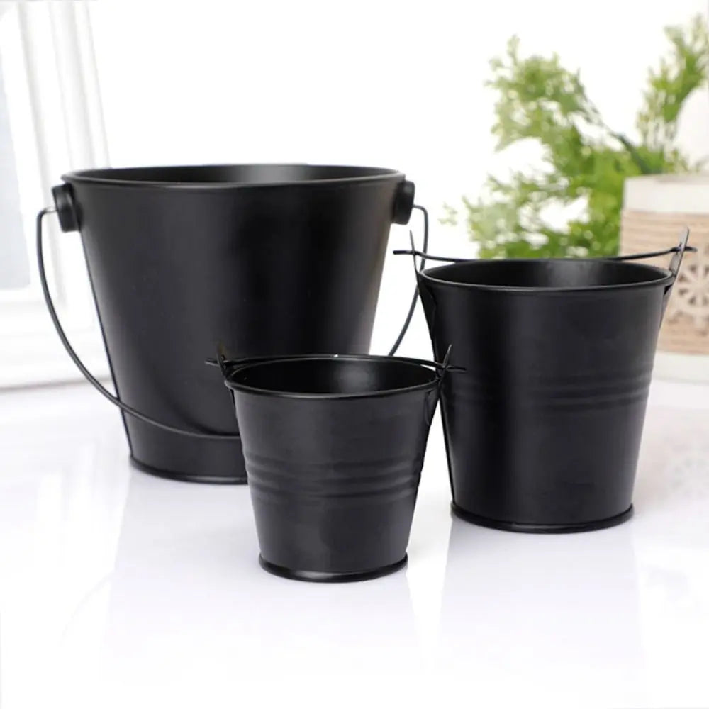 Vintage Tinplate Iron Flower Pot Pastoral Hook Flower Barrel Miniatures Iron Art Mini Tinplate Water Bucket Garden Supplies Oasis Select Black M