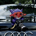 Azu holding a Gatling gun, a creative car decoration for the center console, a figurine on the roof and rear of the car. Oasis Select PURPLE