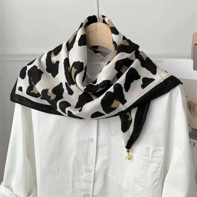 70x70 Retro Print Square Silk Scarf with Magnetic Buckle