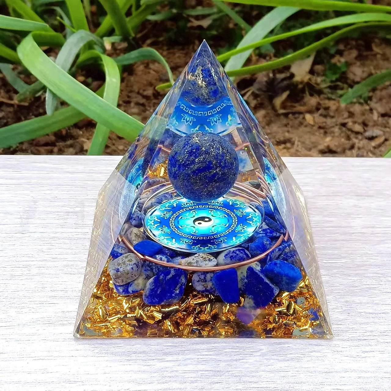 Crystal Pyramid Ornaments Crushed Stone Glue Dropping Resin Crafts