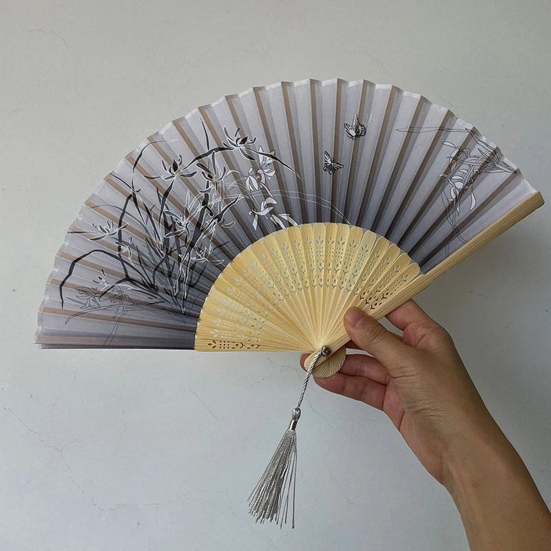 Chinese Silk Folding Fan – Retro Floral Hanfu Gift | 38cm