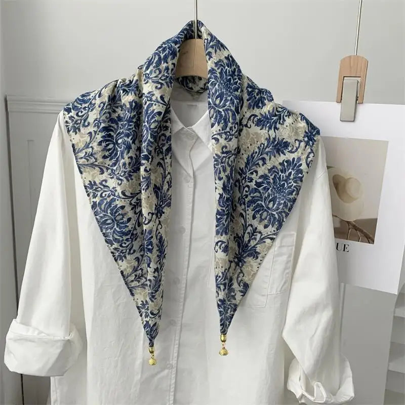 70*70 Square Scarf Retro Print Silk Scarf With Magnetic Buckle Women Neck Scarf All-match Shawl Fashion Headscarf Accessory Gift Oasis Select A38