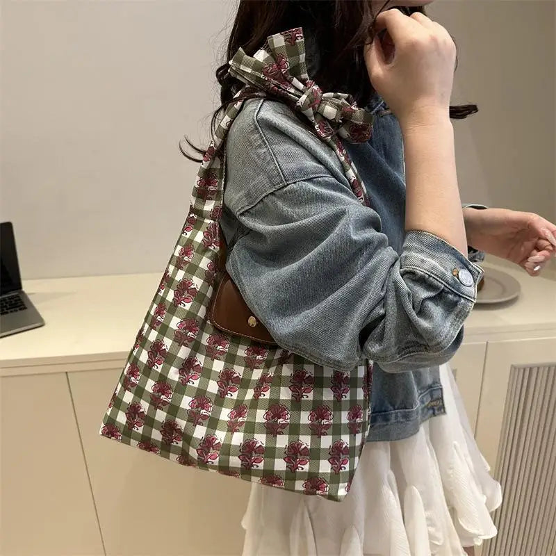 Floral-Decorated Large-Capacity Fashionable Women's Shoulder Tote Bag Oasis Select