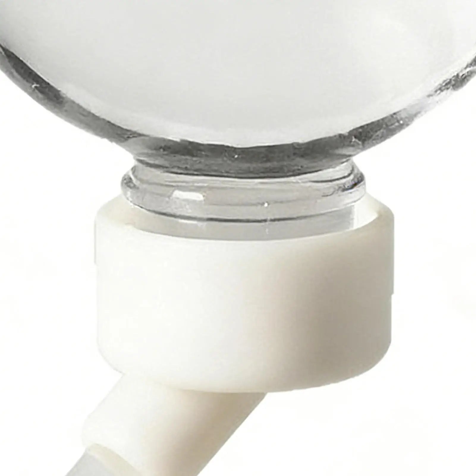 Automatic Hamster Water Bottle Dispenser – No-Drip Small Pet