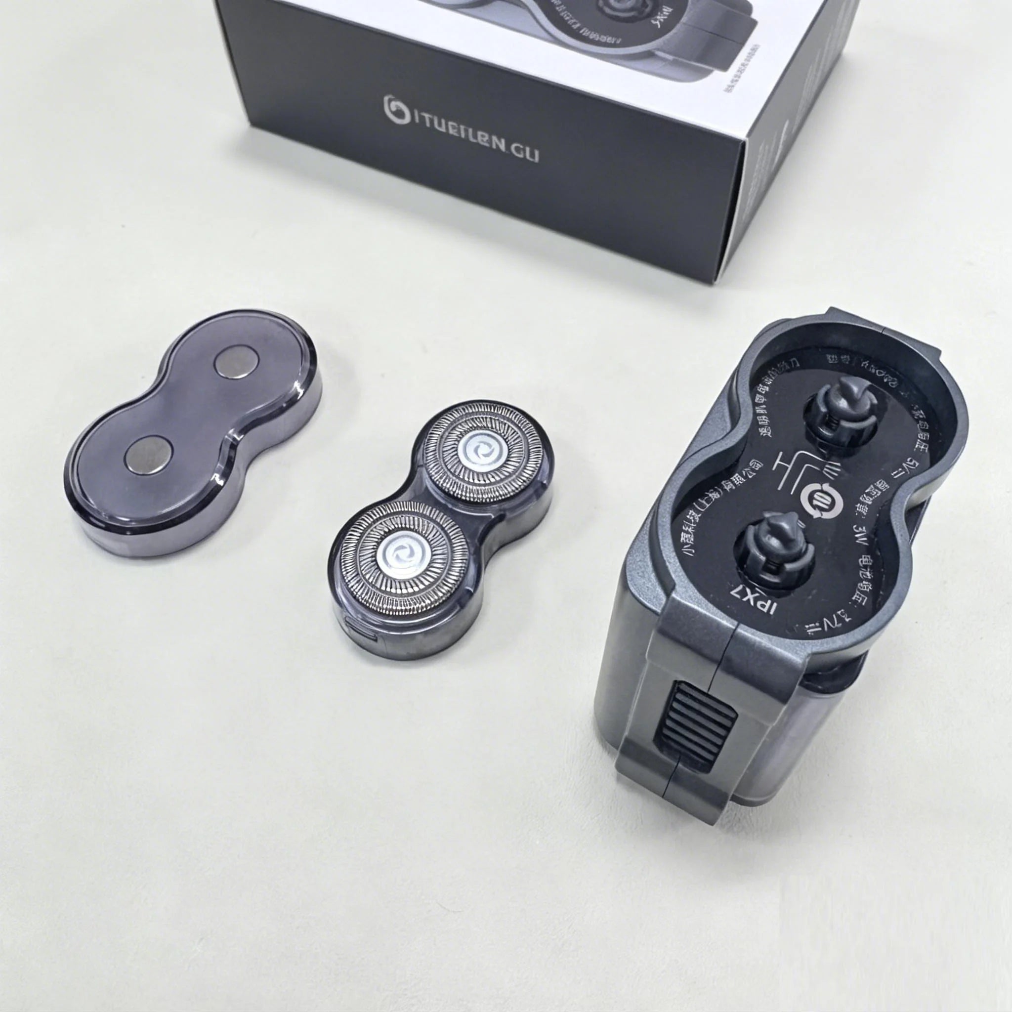 2pcs Electric Shaver Replacement Head Compatible with DOCOLAB Electrical Rotary Shaver Magnetic suction Washable RS006 Oasis Select