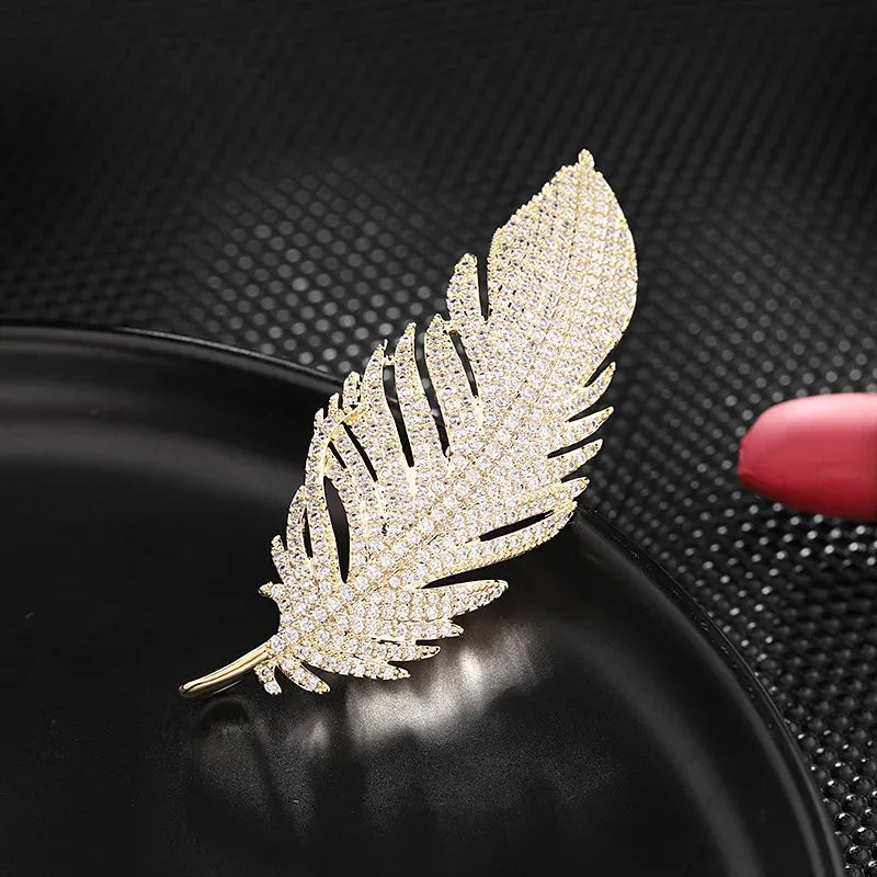 1pc Elegant Silver Color Full of Rhinestone Feather Brooches for Women Men Unisex Luxury Crystal Lapel Safety Pins Party Jewelry Oasis Select
