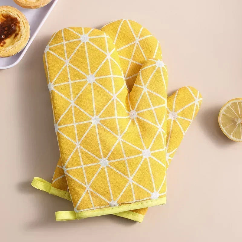 1pc Heat Insulating Anti Scald Gloves High Temperature Resistant Kitchen Mitts Non Slip Oven Mitt Microwave Cooking Protection Oasis Select 1pcsYellow checkered