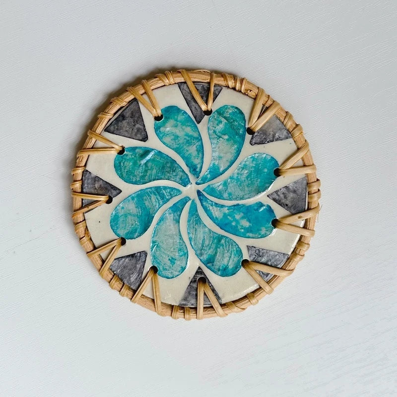 Handmade Seashell Art Coaster Seashell Coaster Handcrafted Seashell Flower Pattern Table Coasters Artistic for Home for Tables Oasis Select Style 6