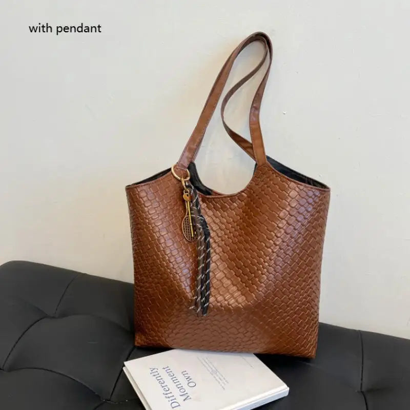 Minimalist Large Tote Bag – Lightweight PU Shoulder Bag